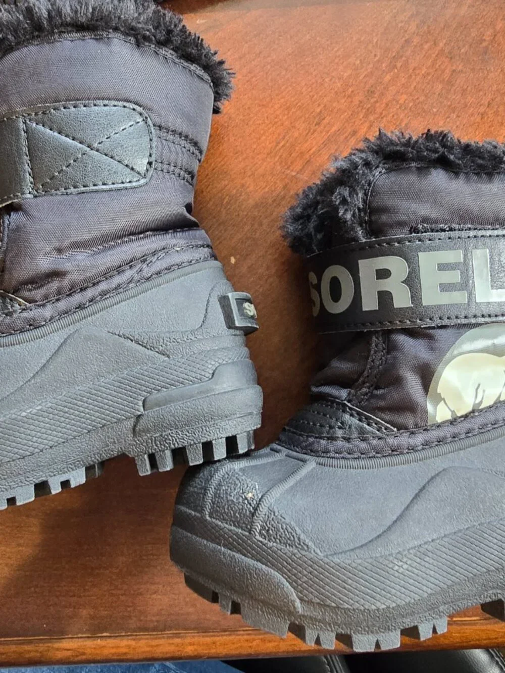 Sorel Youth Toddler Black Snow Boots Faux Fur Polar Bear Size 5 GUC